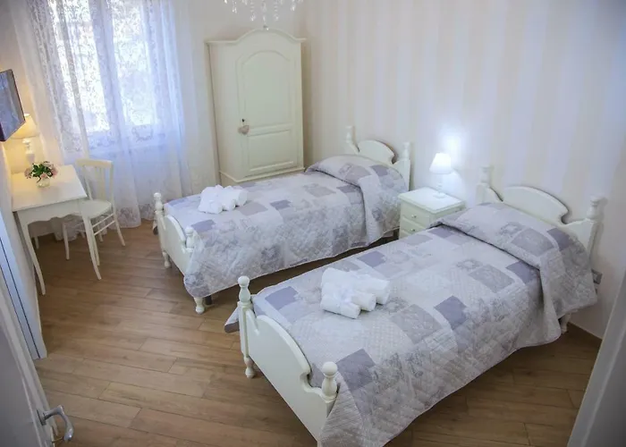 Nocleg ze śniadaniem La Perla - Chic 3*